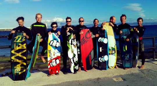 kitesurf tarifa kitesurfing amigos clases school surf playa deporte mar agua