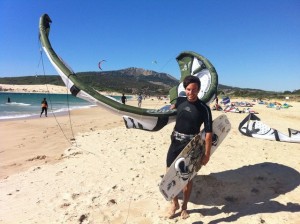 tarifa surf surfing ride ola waves surfer rider playa mar aprender kitesurf kitesurfing