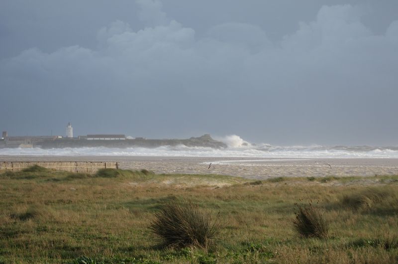 First big storm in 2013 hits Tarifa today! - See the huge spray at the island
