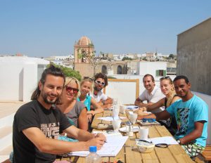 tarifa comida vistas compañia amigos familia comer pueblo town terraza residence