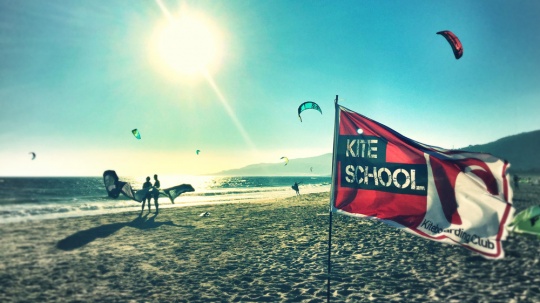 playa curso aprender surf kitesurf kitesurfing surfing school teach teaching tarifa